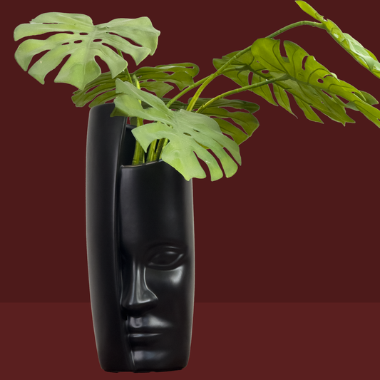 Elysian Face Vase – Black Matte Edition